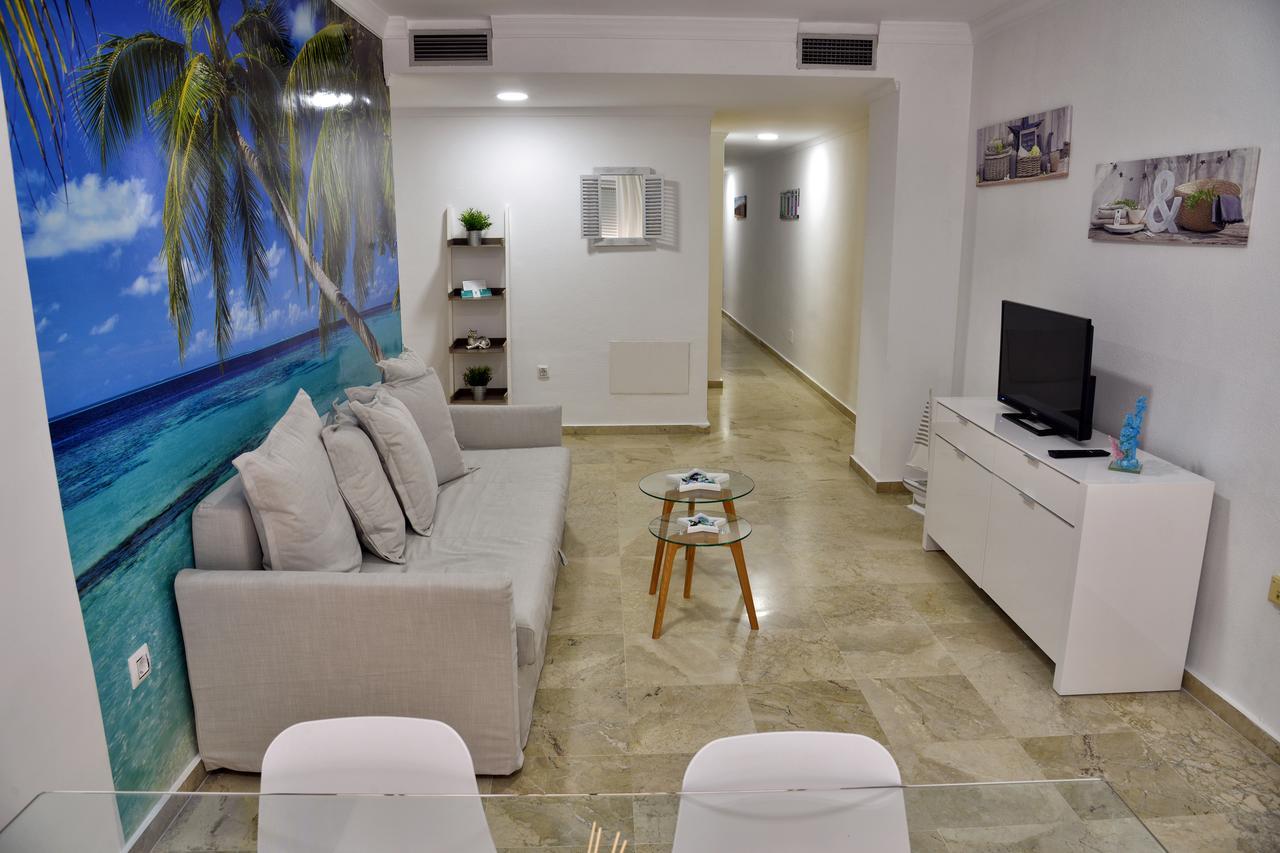 Wonderstays Apartamentos Vela Malaga Exterior photo